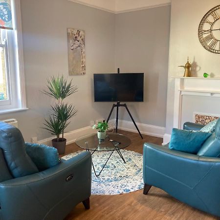 Stylish Flat In Yeovil Somerset エクステリア 写真