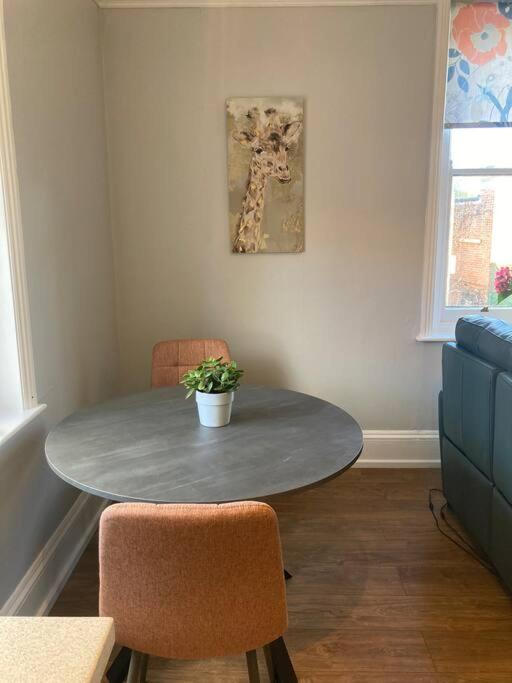 Stylish Flat In Yeovil Somerset エクステリア 写真