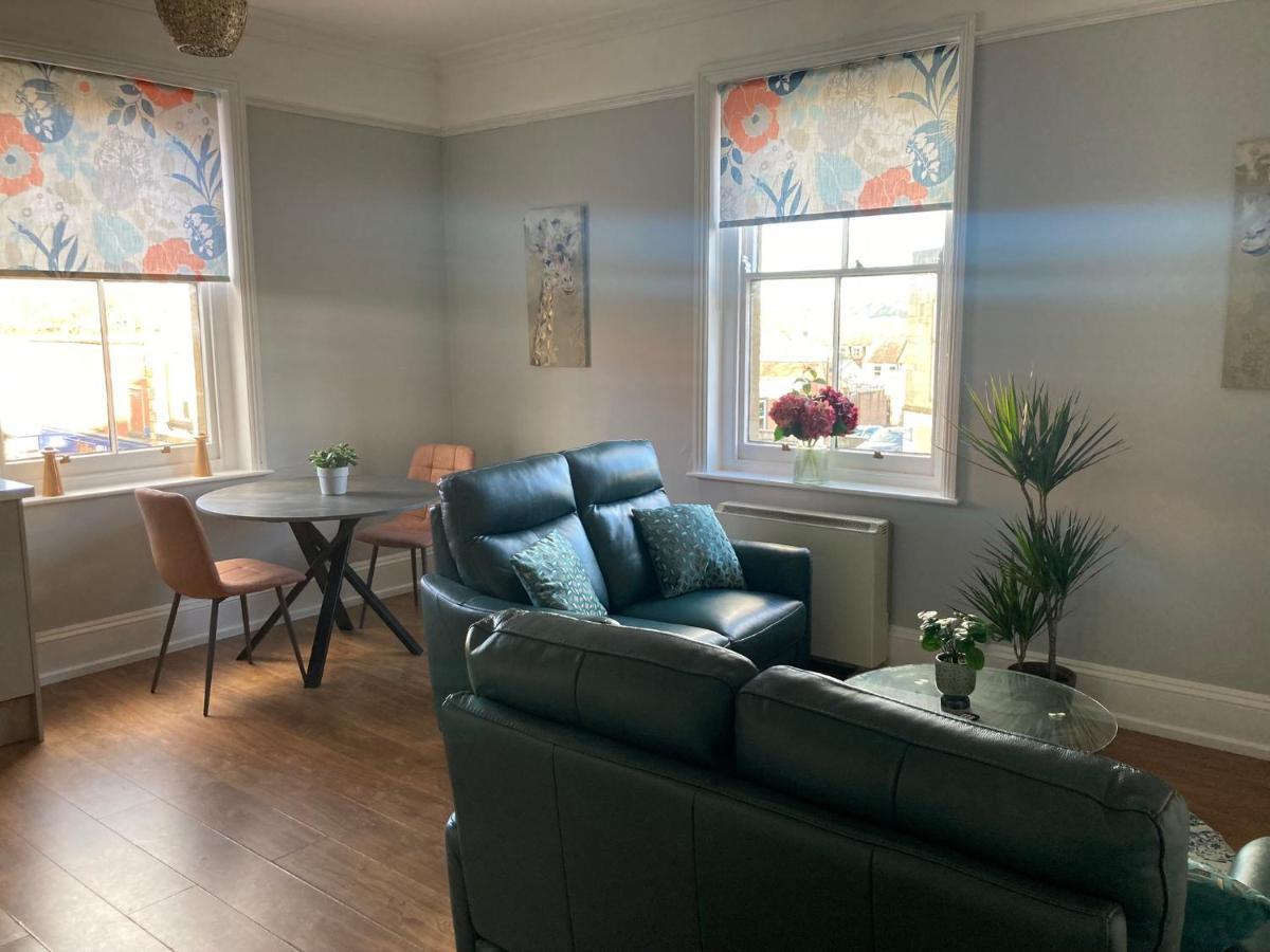 Stylish Flat In Yeovil Somerset エクステリア 写真