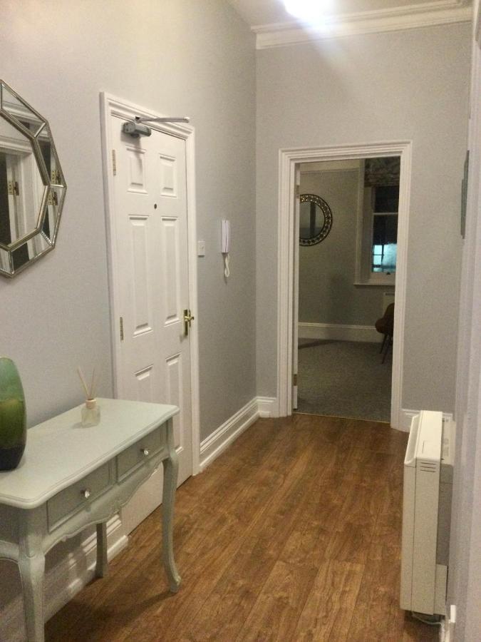 Stylish Flat In Yeovil Somerset エクステリア 写真